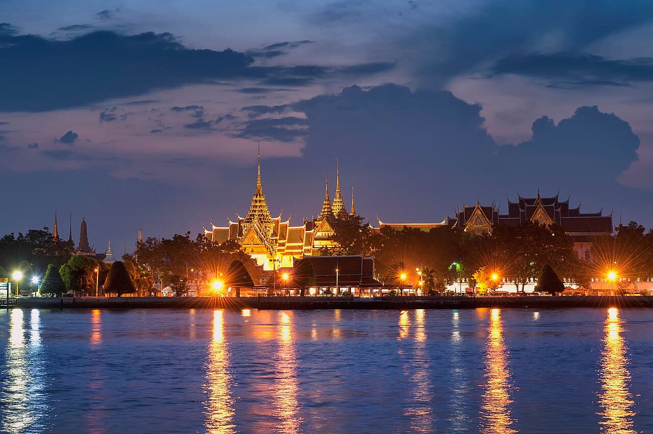 Bangkok Nehir Işıkları: Gece Turu